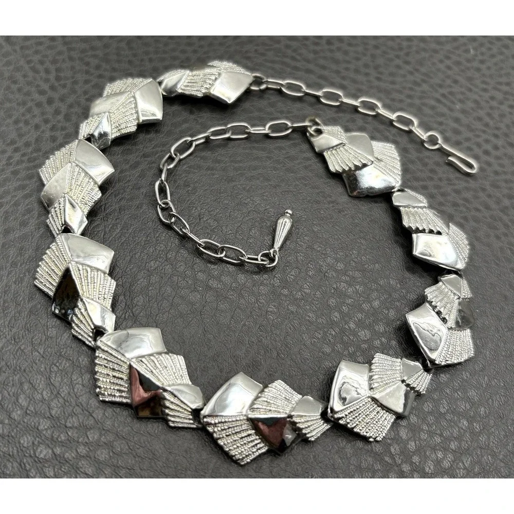 Vintage Geometric Design Silver Tone Mod Panel Necklace Choker 14-17
